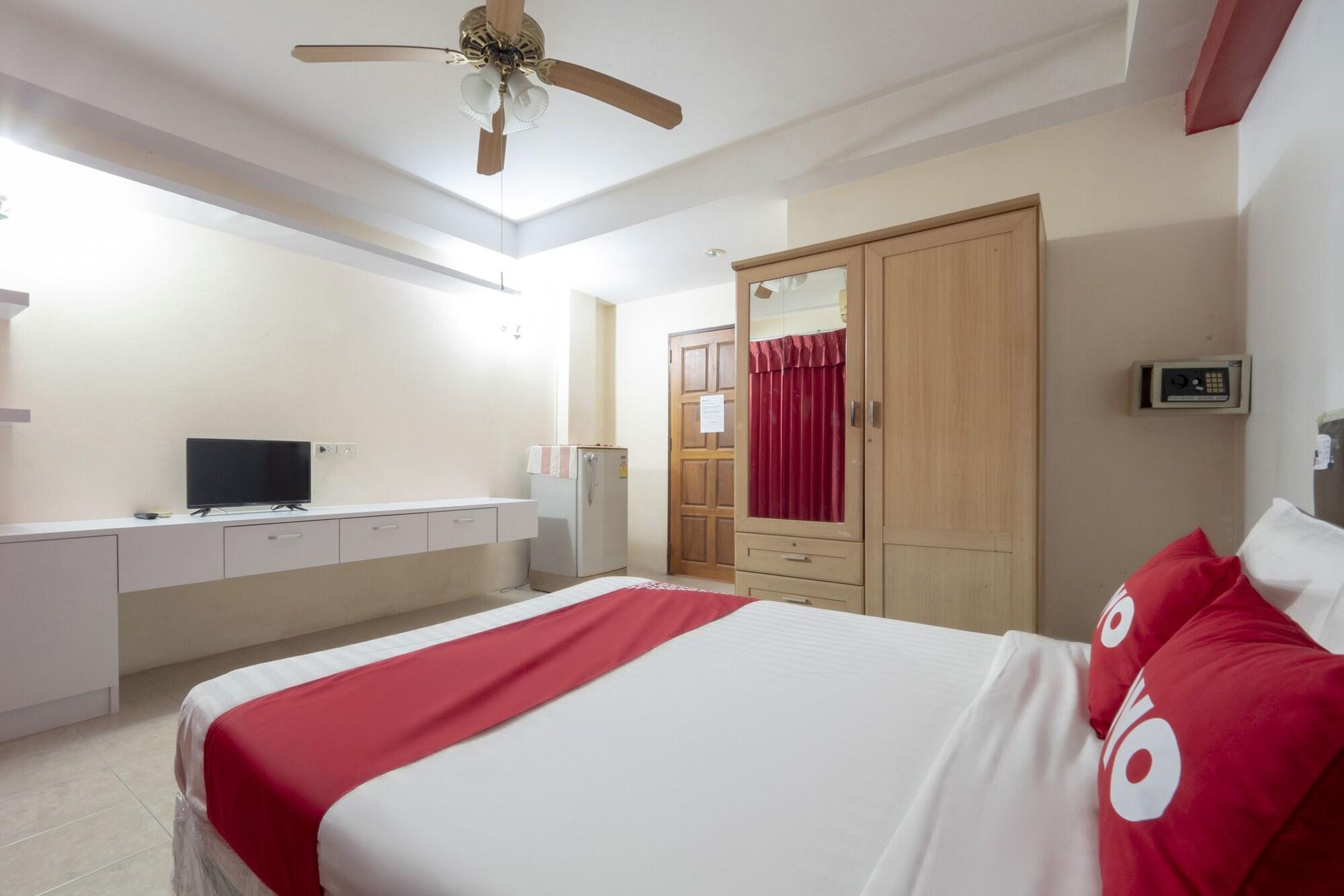 Billabong Hotel Pattaya Buitenkant foto