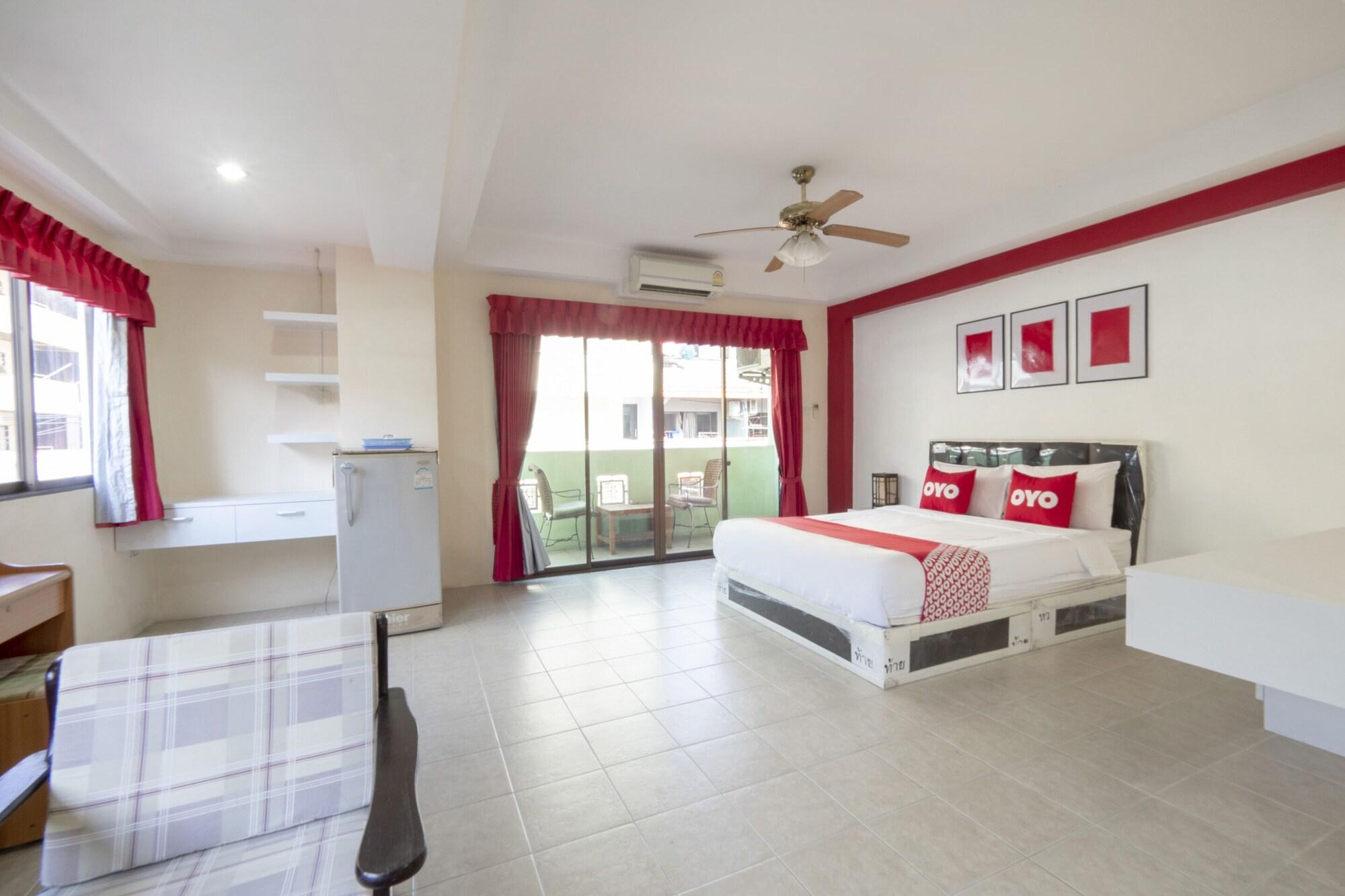 Billabong Hotel Pattaya Buitenkant foto