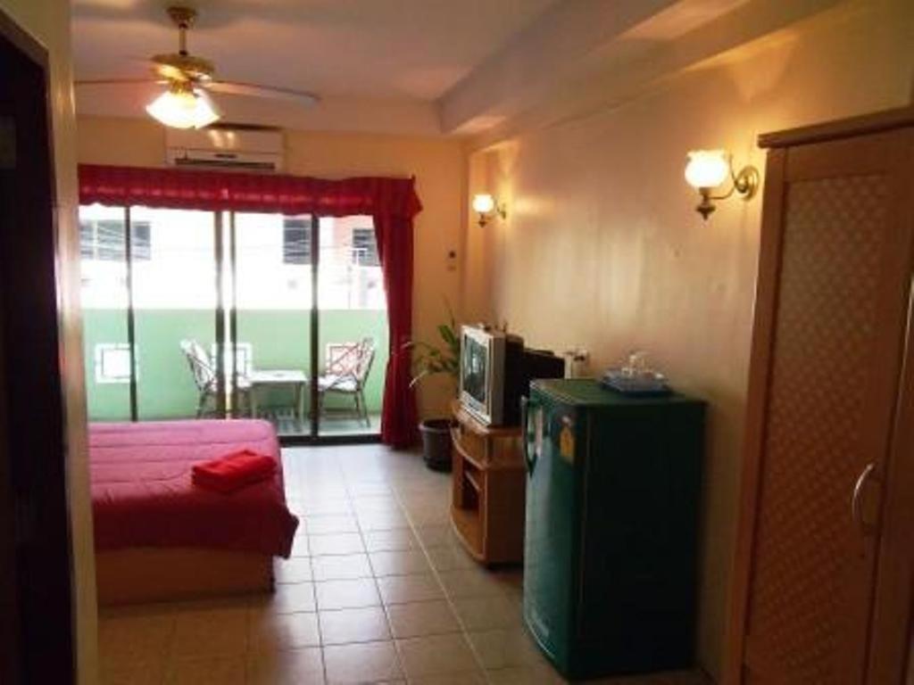 Billabong Hotel Pattaya Kamer foto