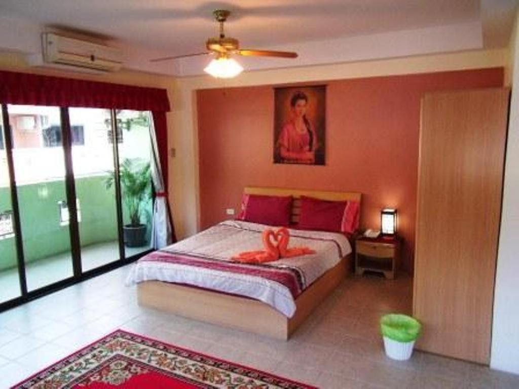 Billabong Hotel Pattaya Kamer foto