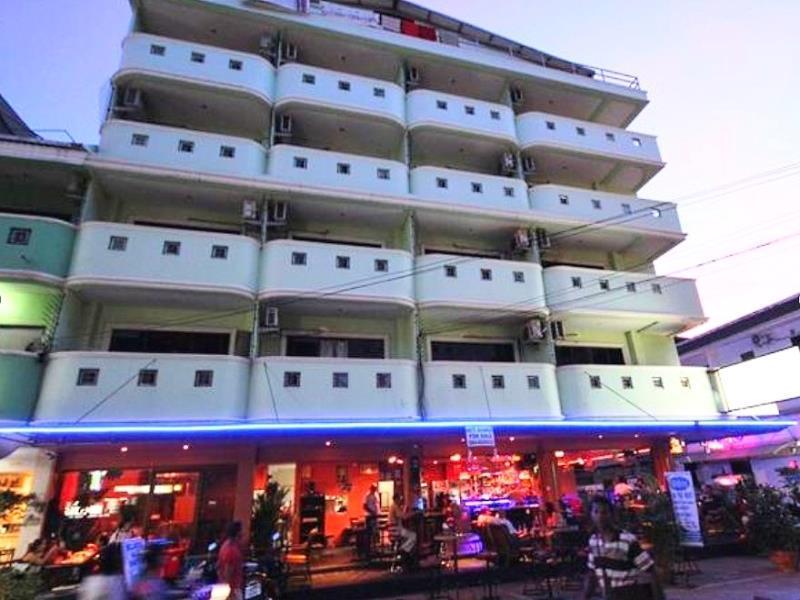 Billabong Hotel Pattaya Buitenkant foto
